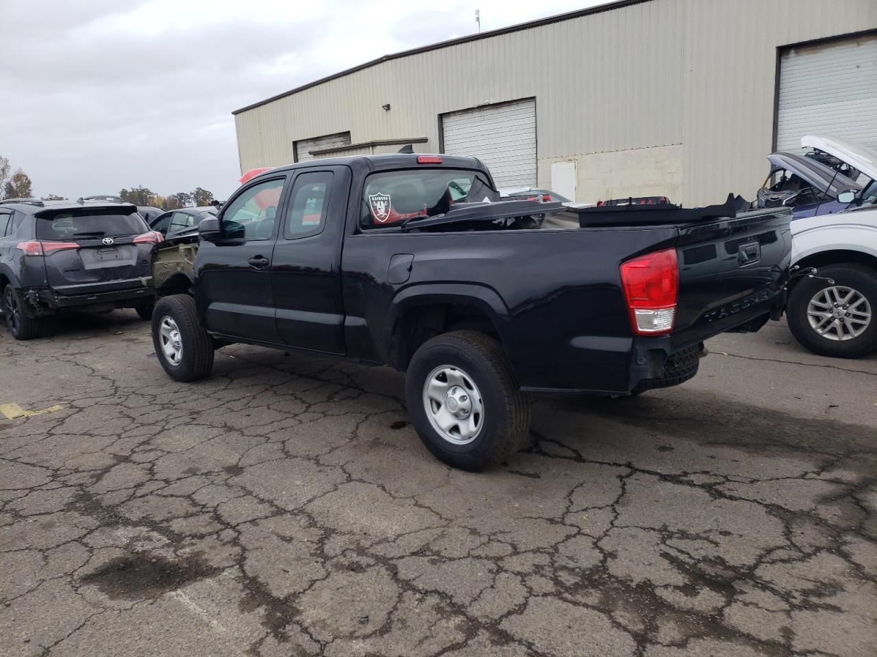 2017 TOYOTA TACOMA ACC - Фото 2