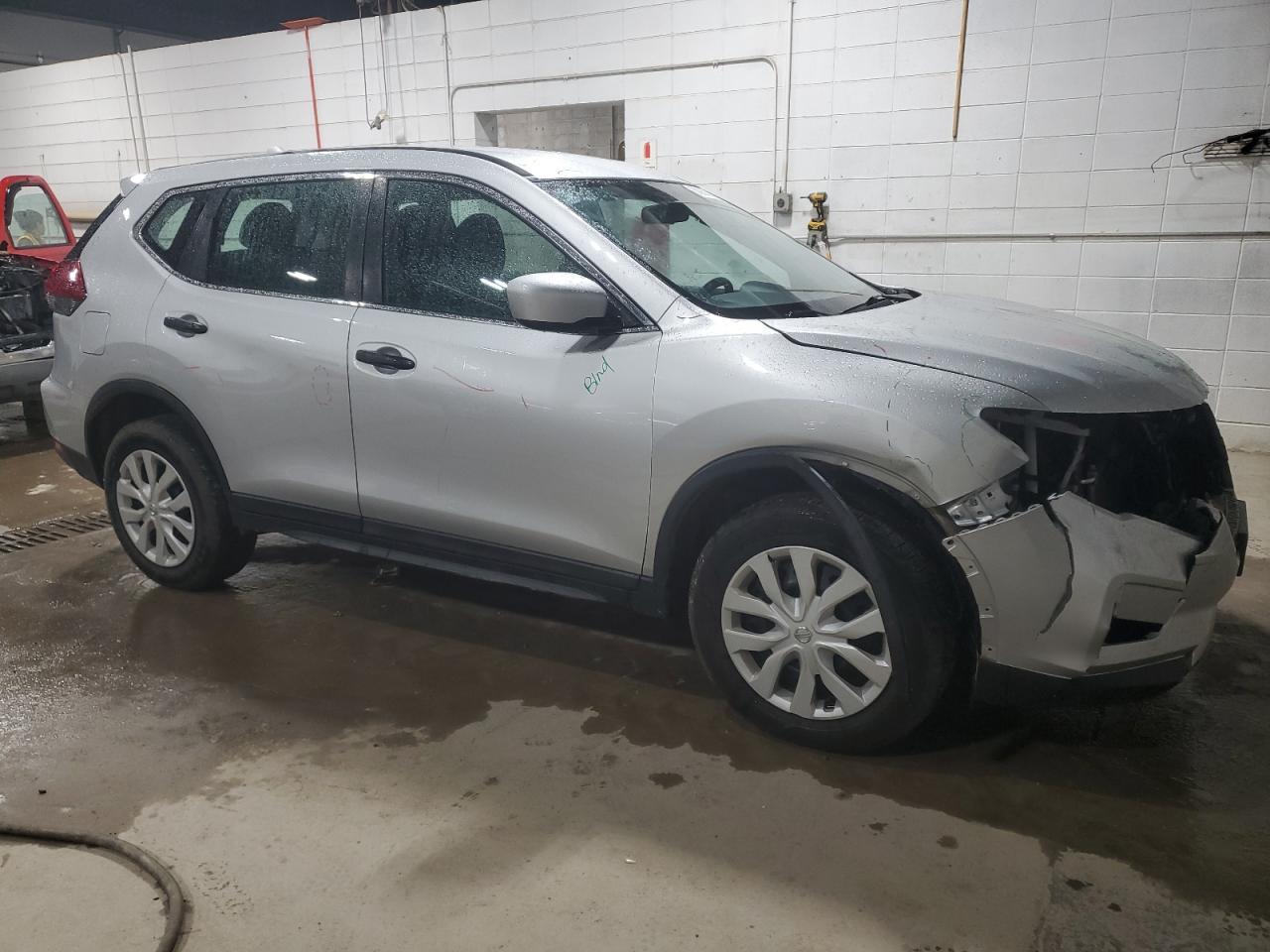 2018 NISSAN ROGUE S - Image 4
