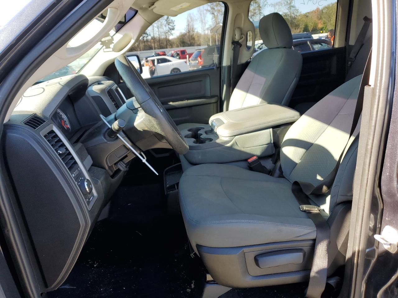 2015 RAM 1500 ST - Image 7