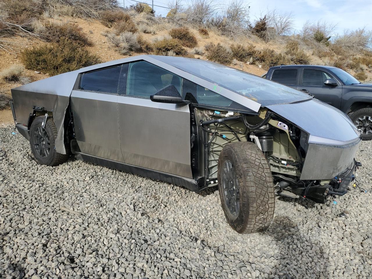 2024 TESLA CYBERTRUCK - Image 4