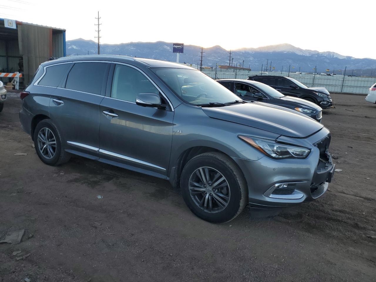 2017 INFINITI QX60 - Image 4