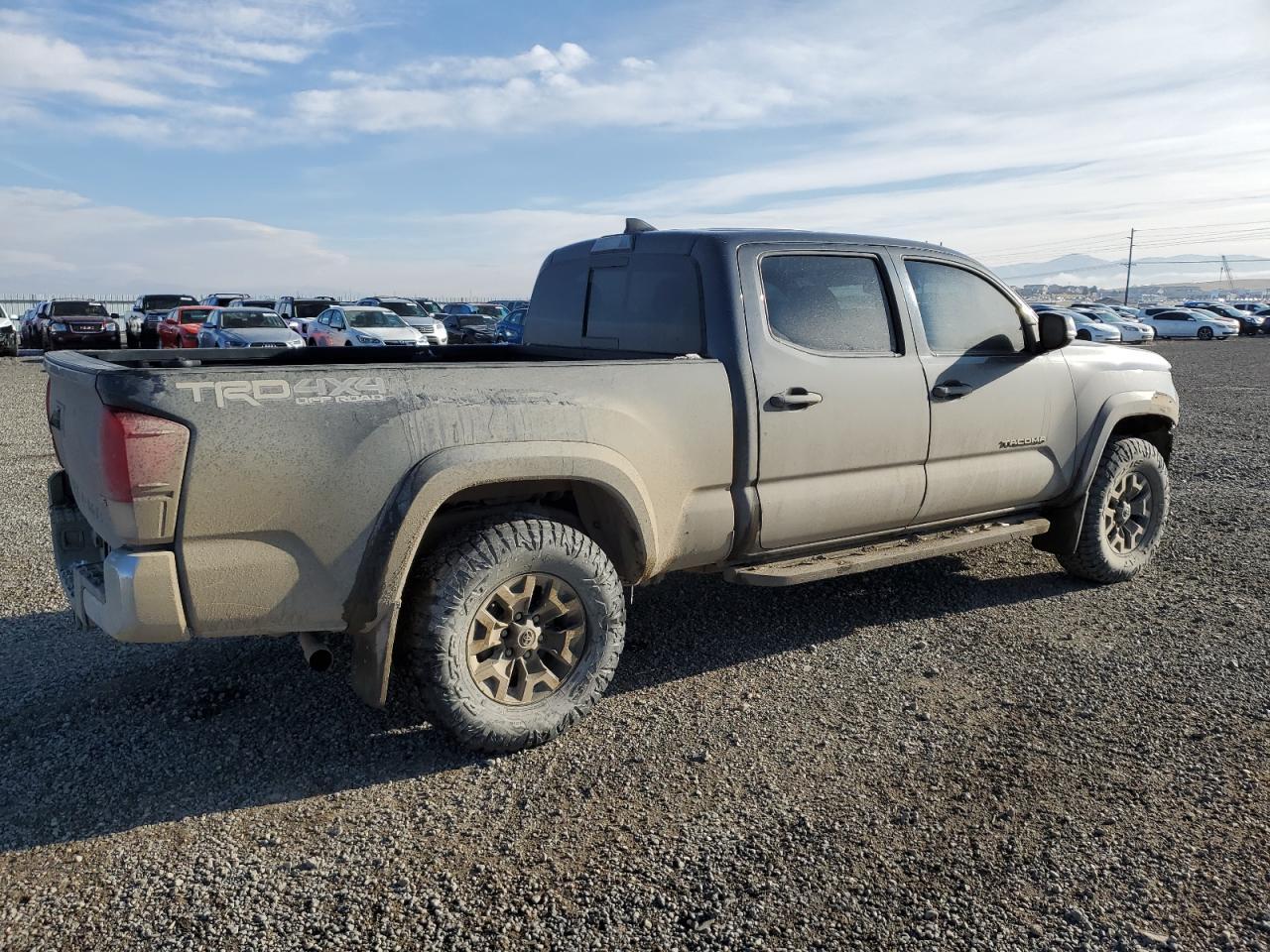 2019 TOYOTA TACOMA DOU - Фото 3