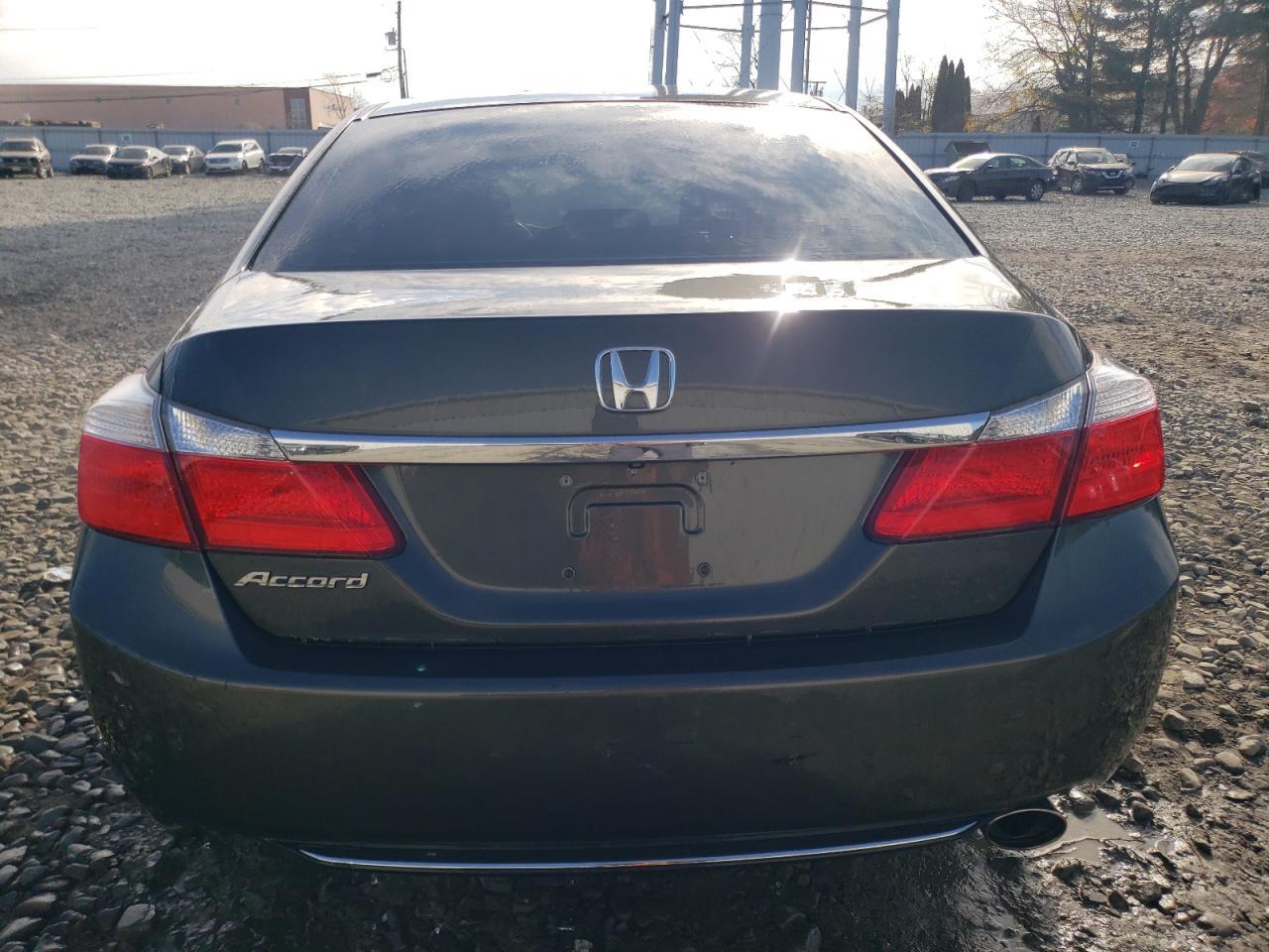 2014 HONDA ACCORD LX - Image 6