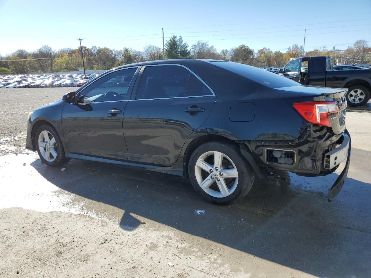 2013 TOYOTA CAMRY L - Фото 2