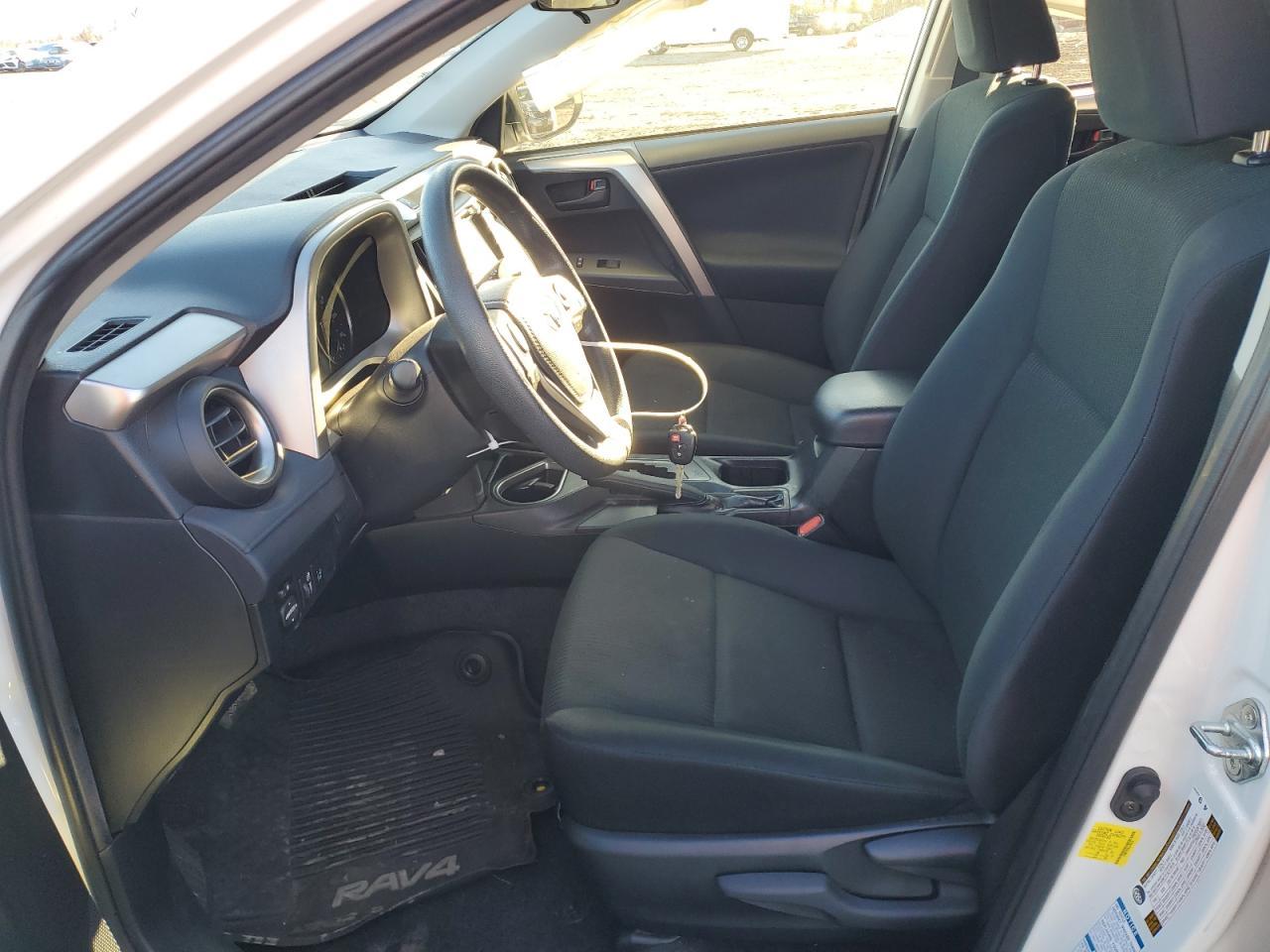 2018 TOYOTA RAV4 LE - Image 7