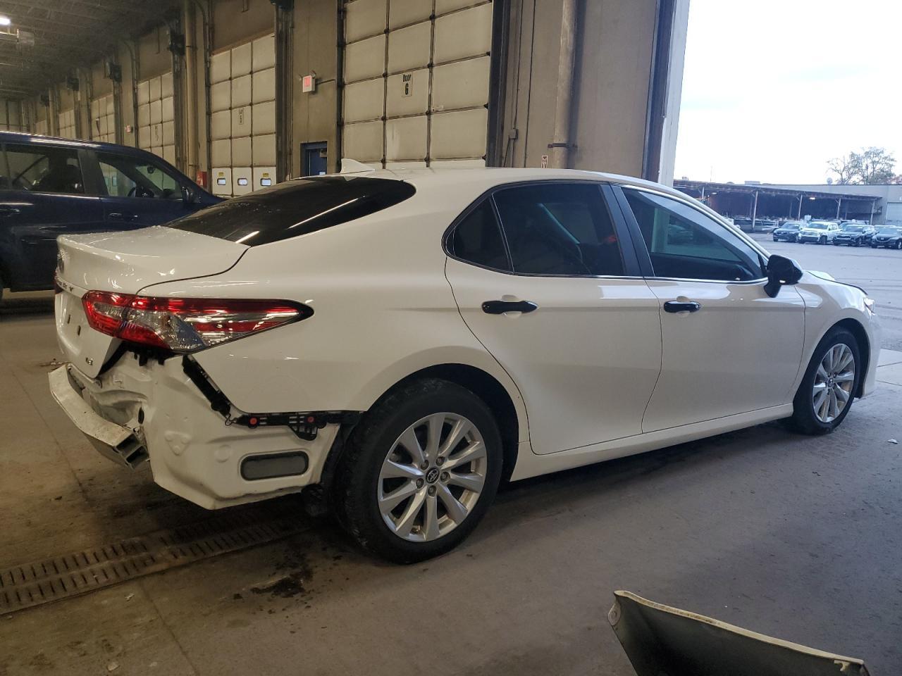2019 TOYOTA CAMRY L - Image 3