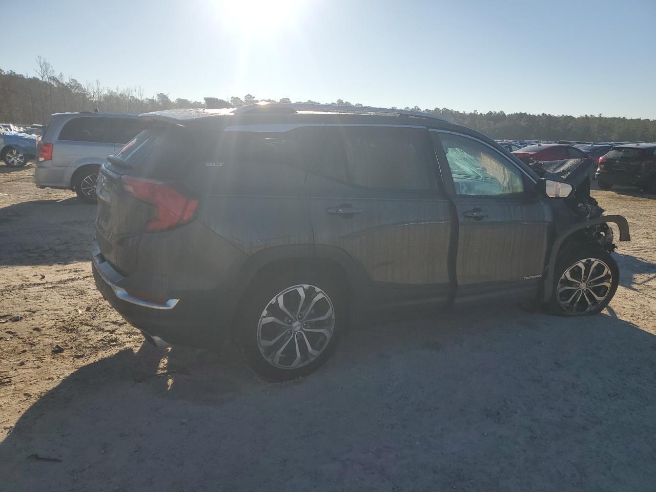 2019 GMC TERRAIN SL - Фото 3