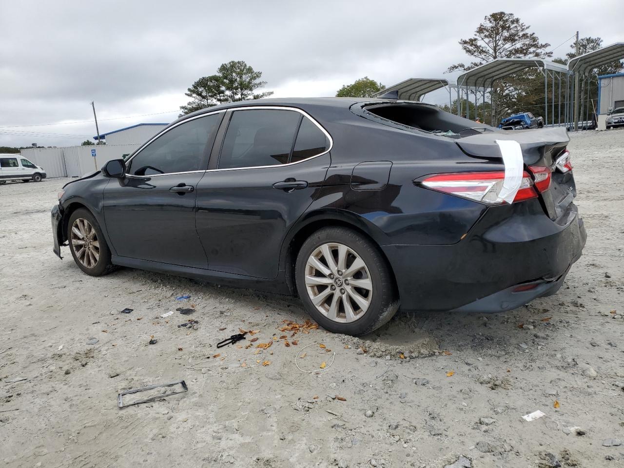 2020 TOYOTA CAMRY LE - Фото 2