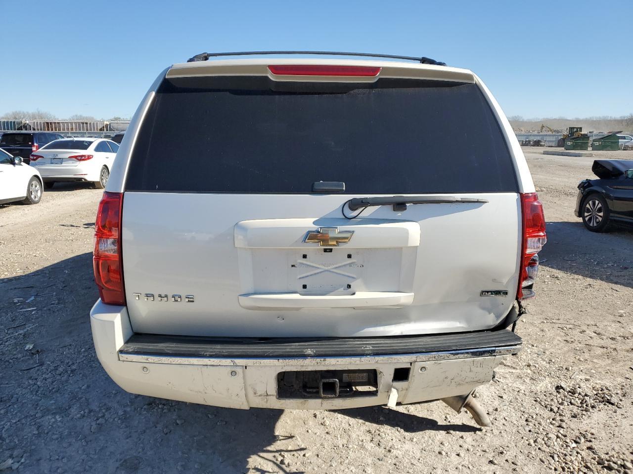 2011 CHEVROLET TAHOE K150 - Image 6