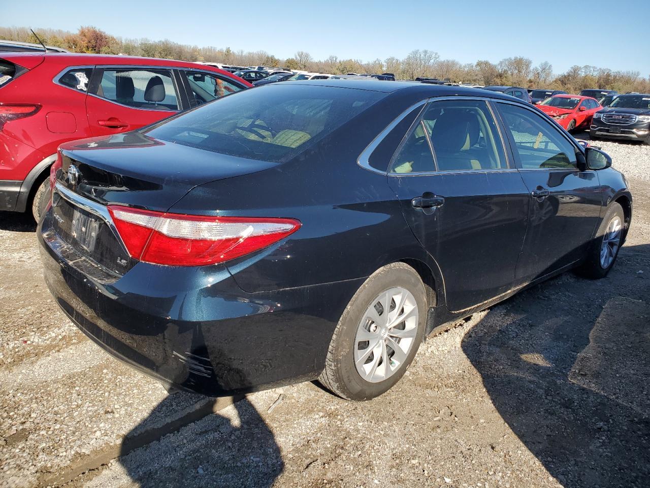2016 TOYOTA CAMRY LE - Image 3