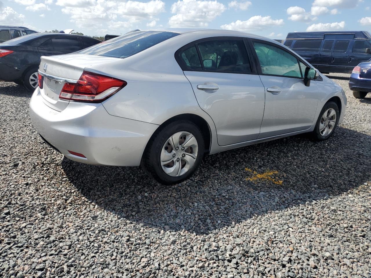 2015 HONDA CIVIC LX - Фото 3