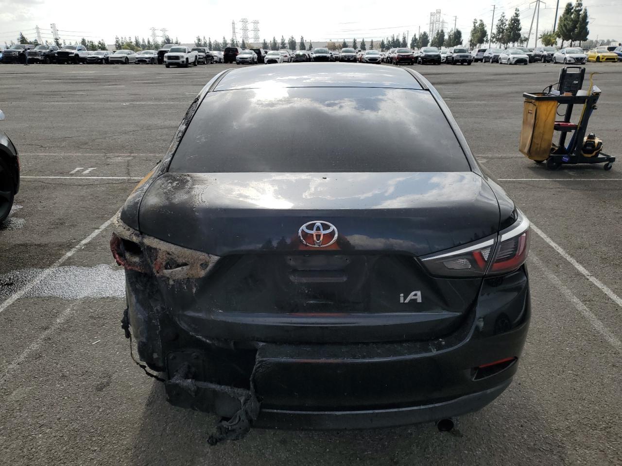 2017 TOYOTA YARIS IA - Image 6
