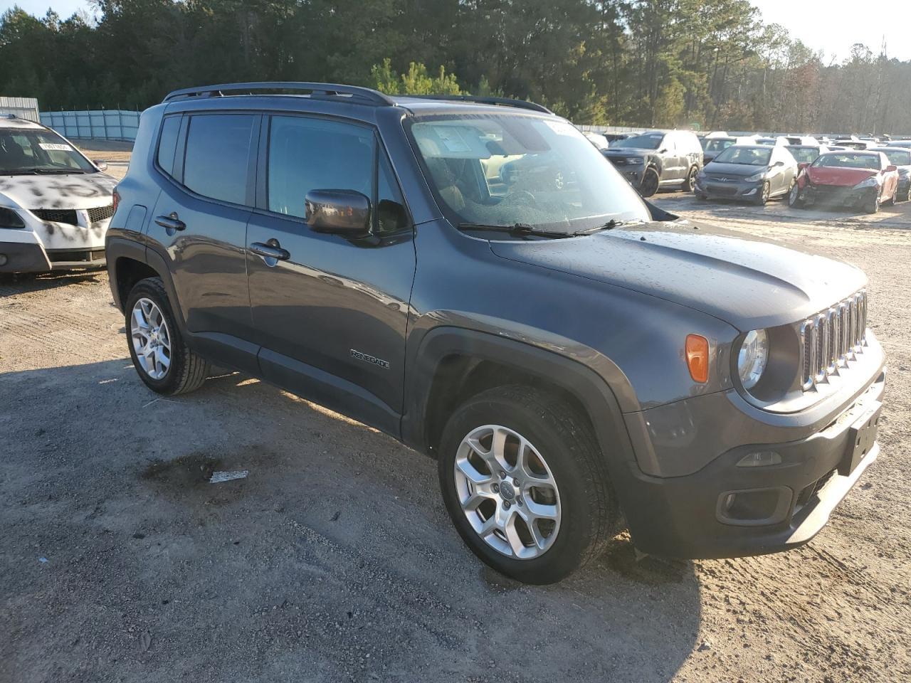 2016 JEEP RENEGADE L - Image 4