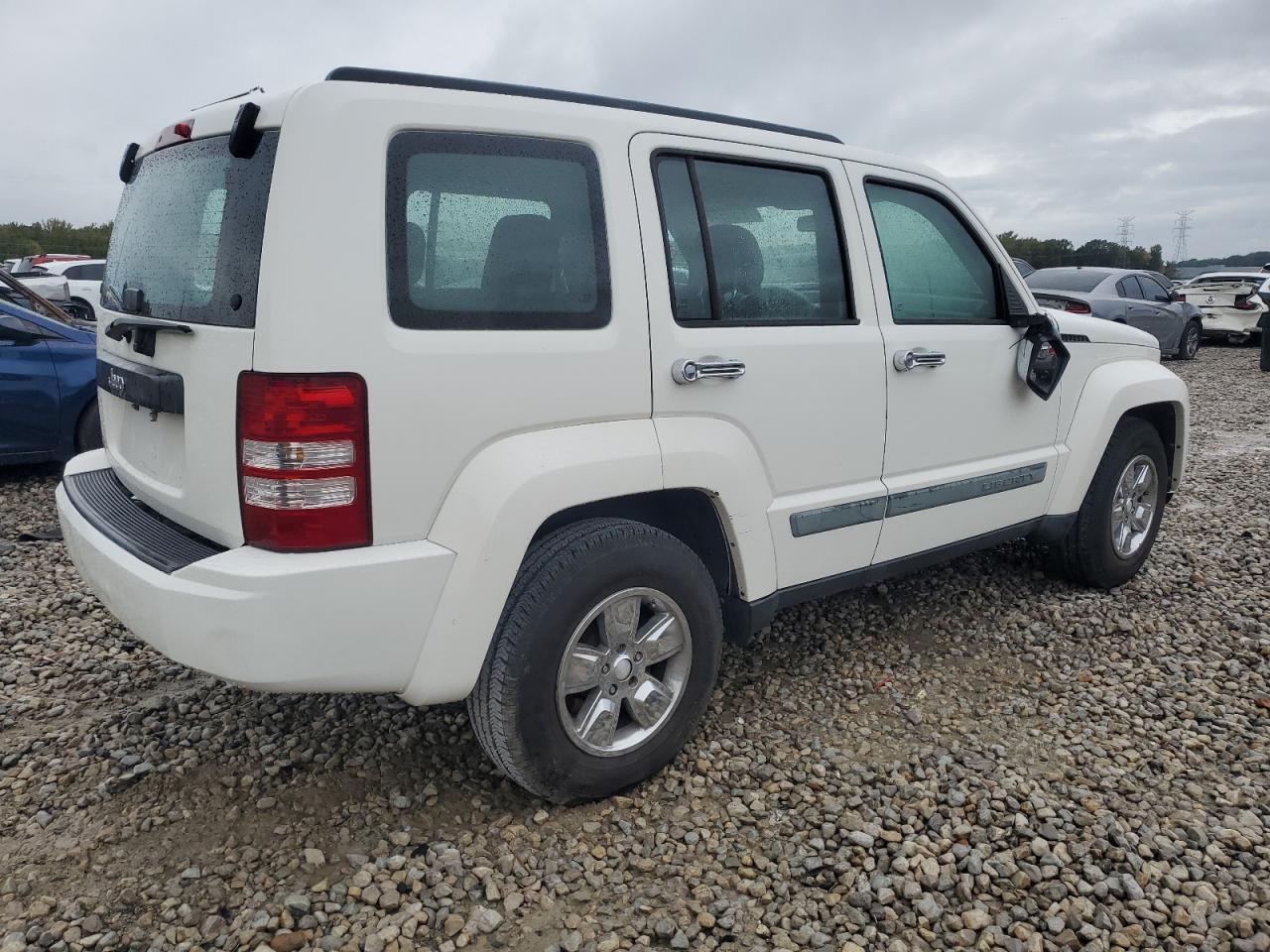 2010 JEEP LIBERTY SP - Image 3