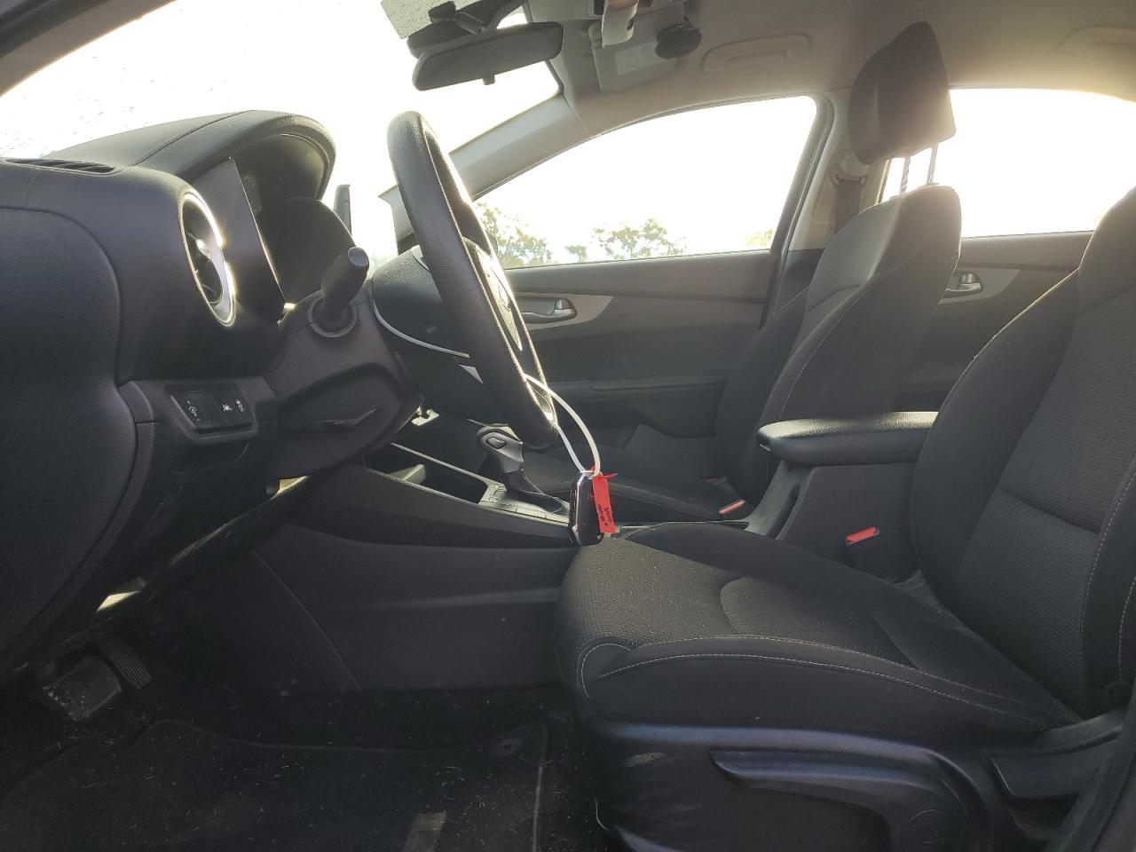 2021 KIA FORTE FE - Фото 7