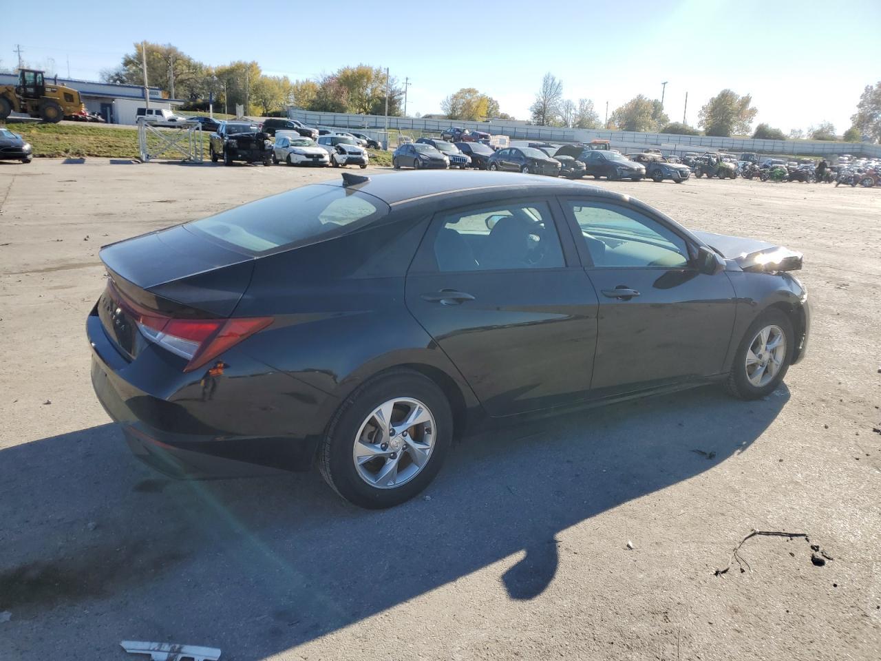 2023 HYUNDAI ELANTRA SE - Image 3