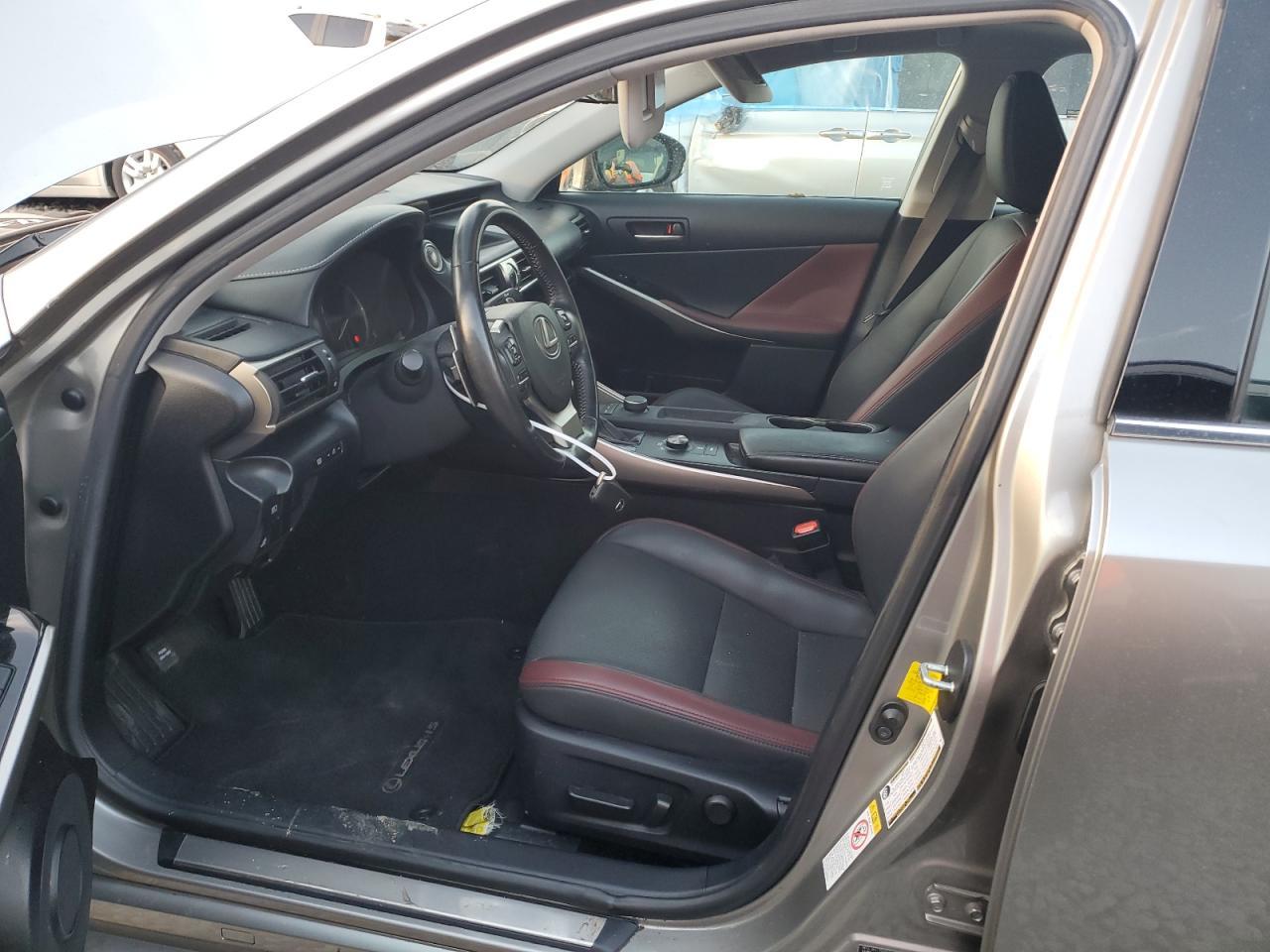 2019 LEXUS IS 300 - Image 7