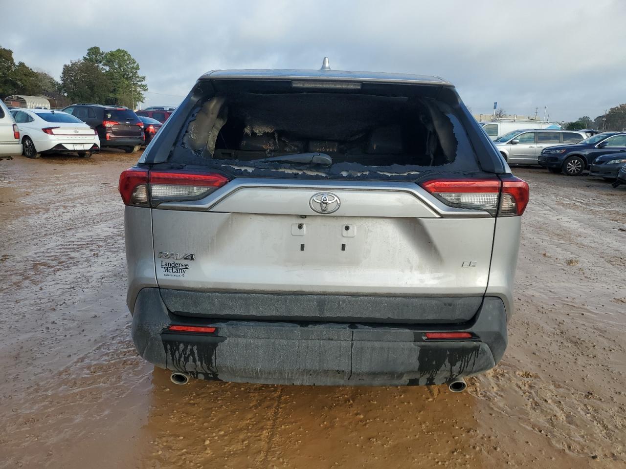 2023 TOYOTA RAV4 LE - Фото 6