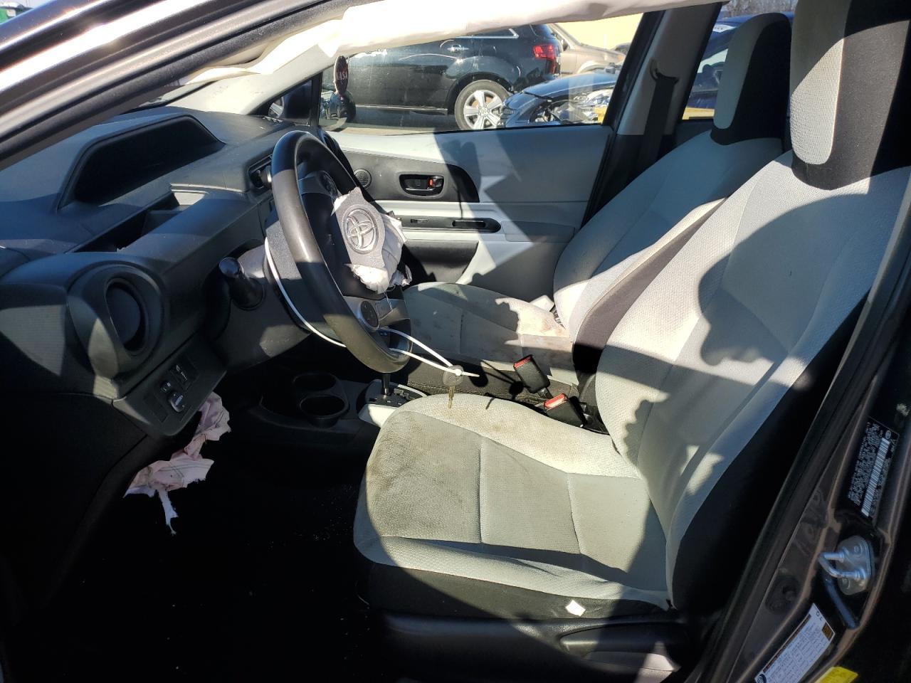 2013 TOYOTA PRIUS C - Image 7