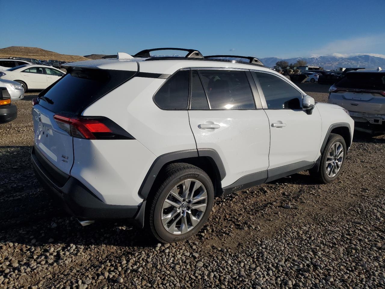 2020 TOYOTA RAV4 XLE P - Image 3