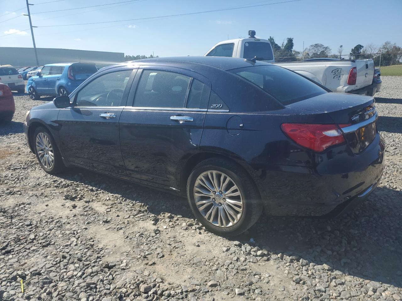 2012 CHRYSLER 200 LIMITE - Image 2