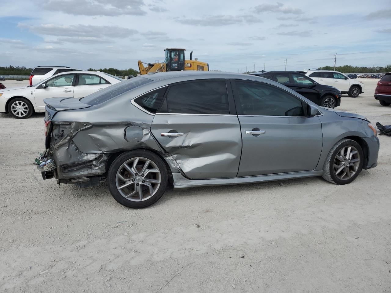 2013 NISSAN SENTRA S - Фото 3