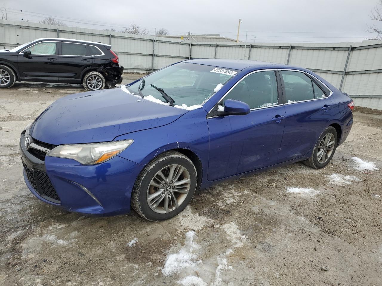 2016 TOYOTA CAMRY LE
