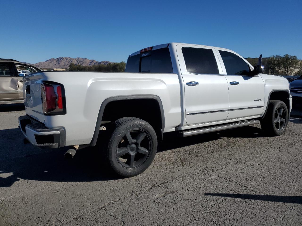 2016 GMC SIERRA K15 - Фото 3