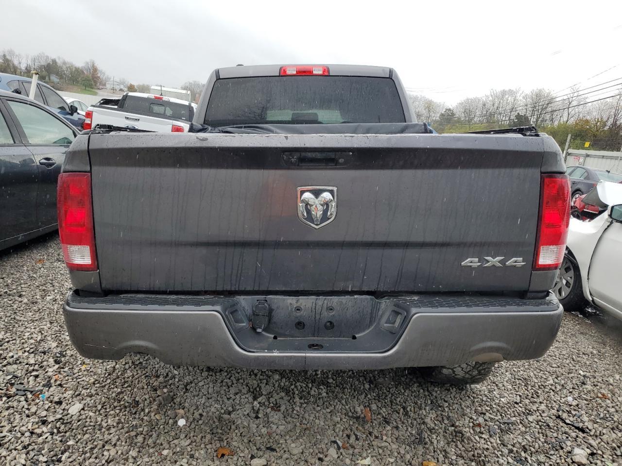 2017 RAM 1500 ST - Image 6