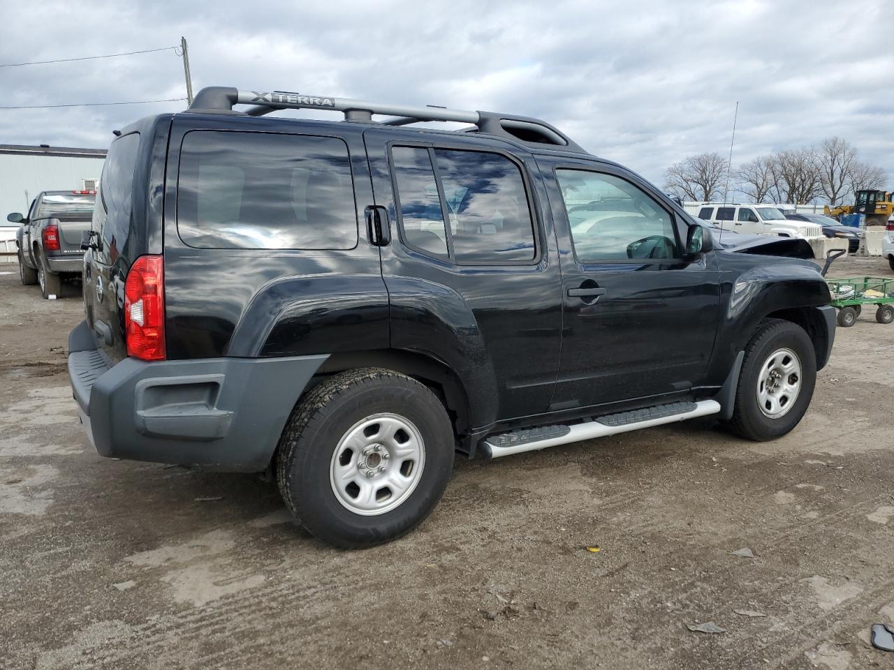 2013 NISSAN XTERRA X - Image 3