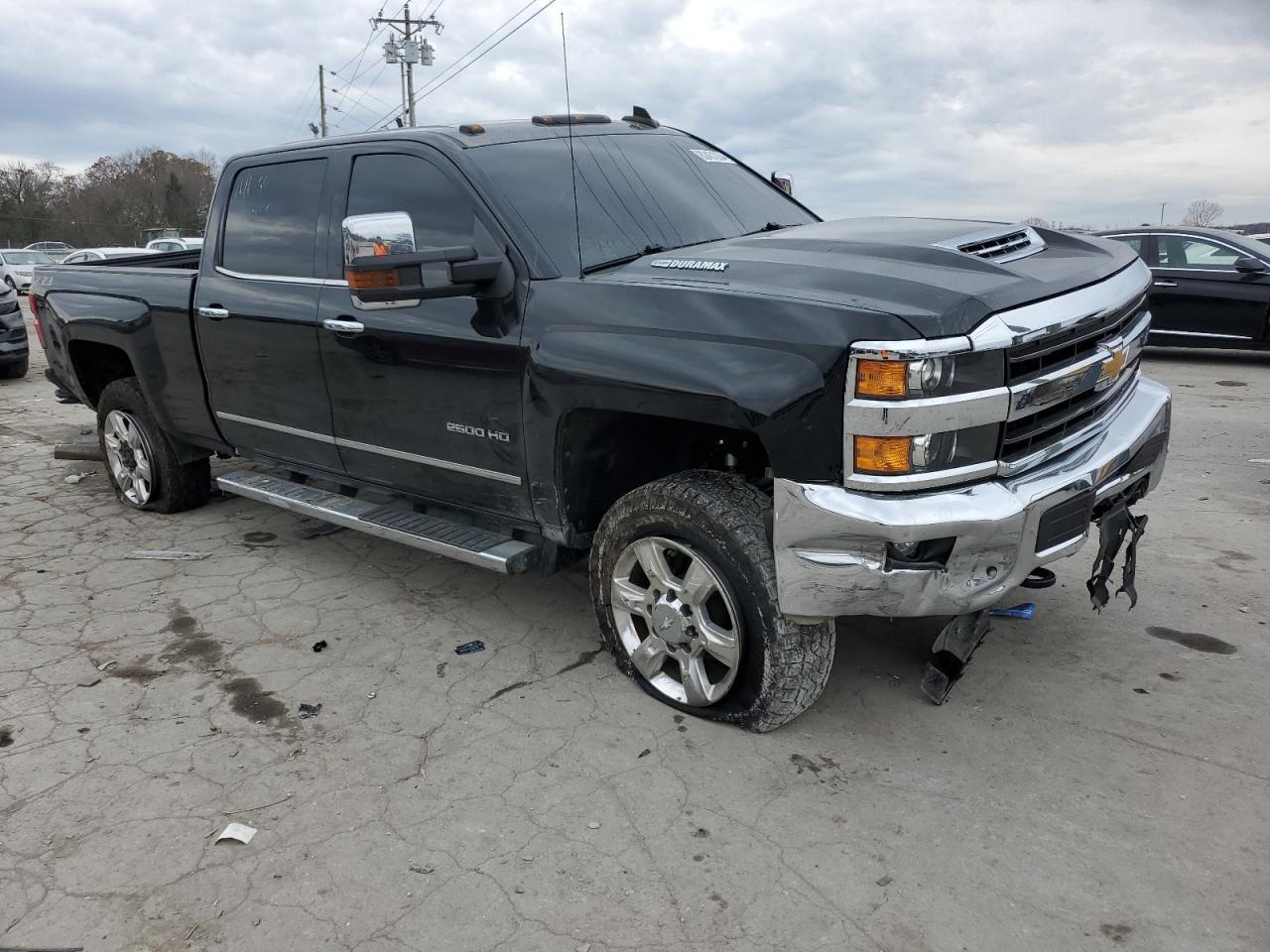 2019 CHEVROLET SILVERADO - Фото 4