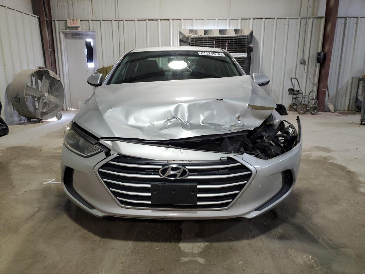 2017 HYUNDAI ELANTRA SE - Фото 5