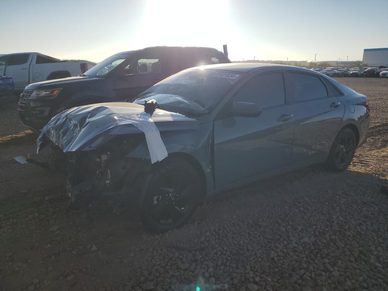 2023 HYUNDAI ELANTRA SE