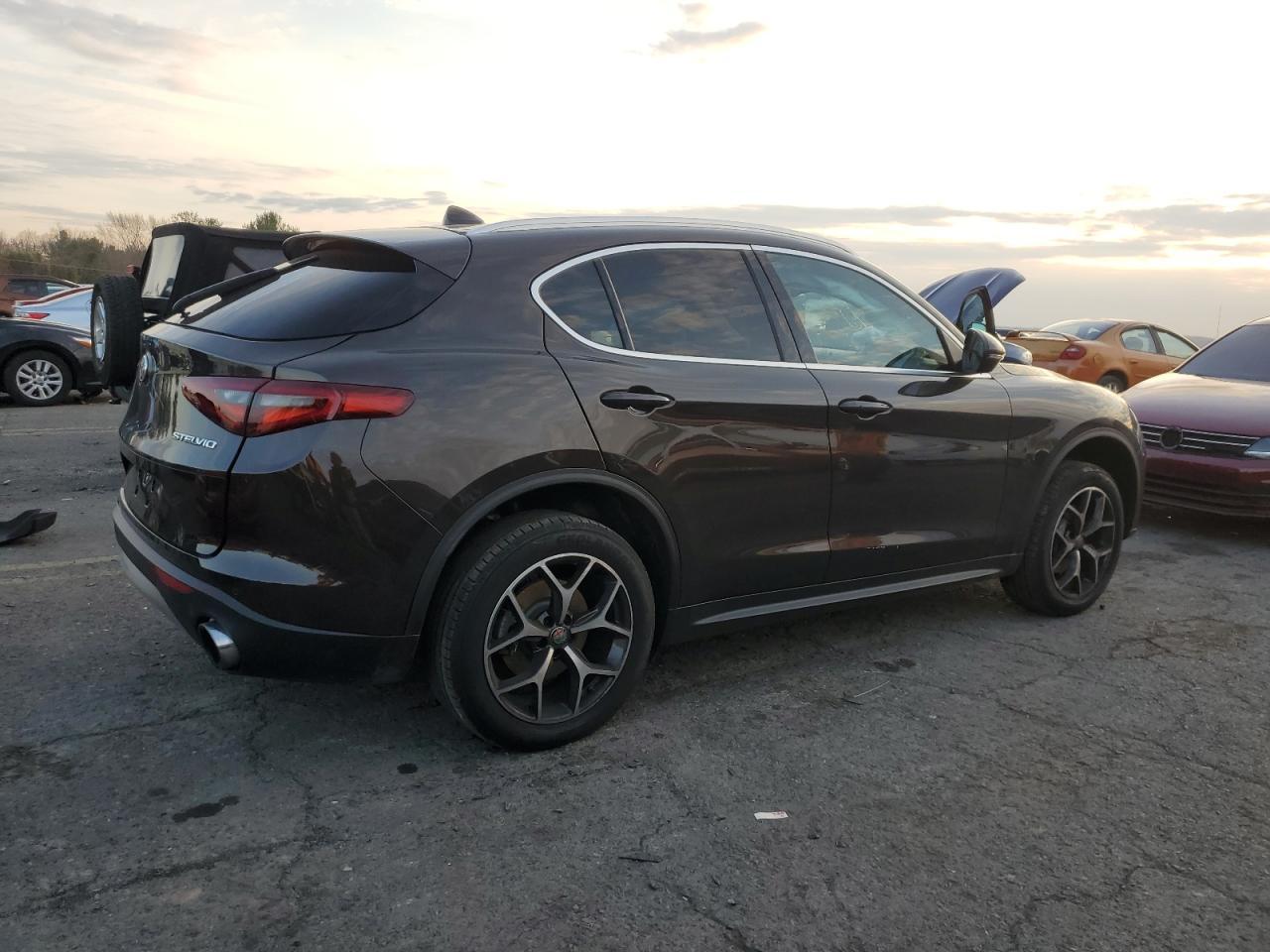 2019 ALFA ROMEO STELVIO TI - Image 3