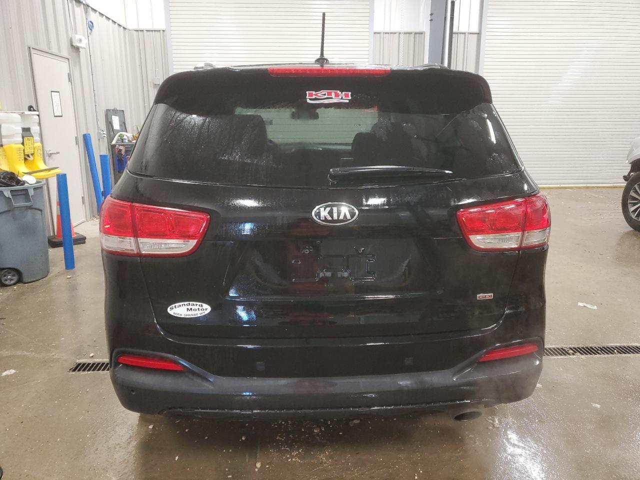 2016 KIA SORENTO LX - Фото 6