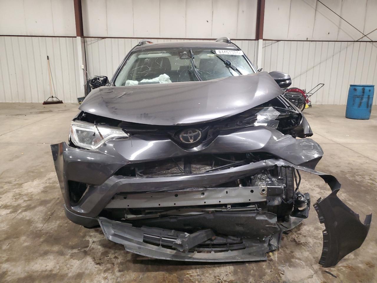 2017 TOYOTA RAV4 XLE - Фото 5