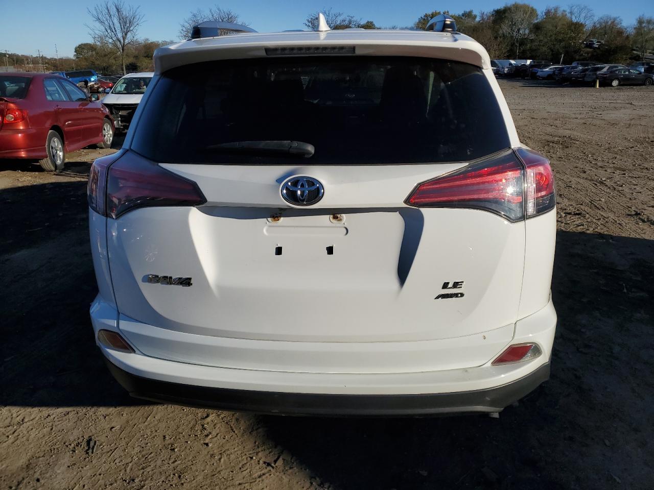 2018 TOYOTA RAV4 LE - Image 6
