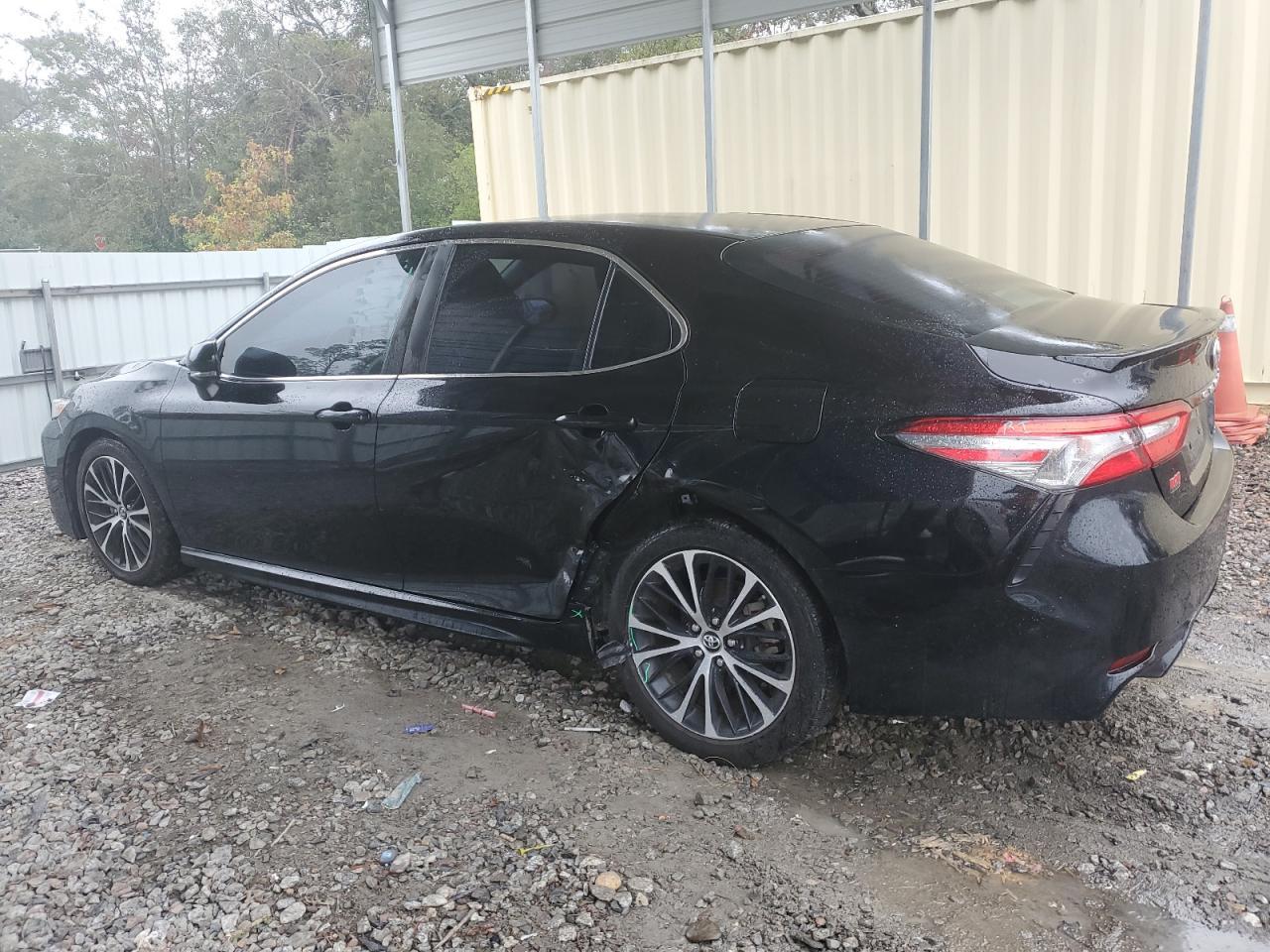 2018 TOYOTA CAMRY L - Фото 2