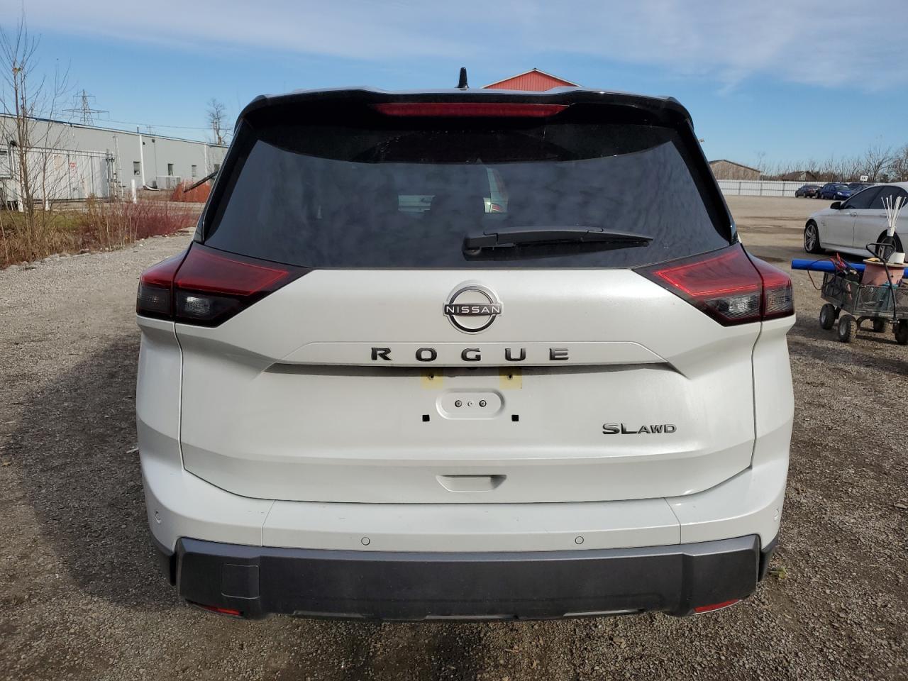 2024 NISSAN ROGUE SL - Image 6