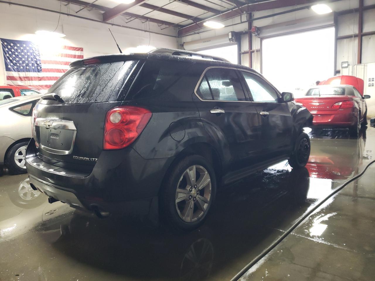 2011 CHEVROLET EQUINOX LT - Image 3
