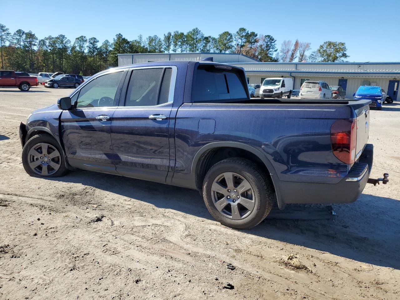 2020 HONDA RIDGELINE - Фото 2
