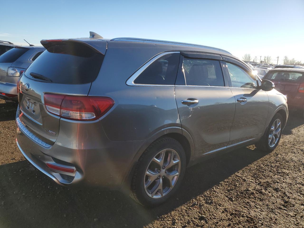 2016 KIA SORENTO SX - Image 3