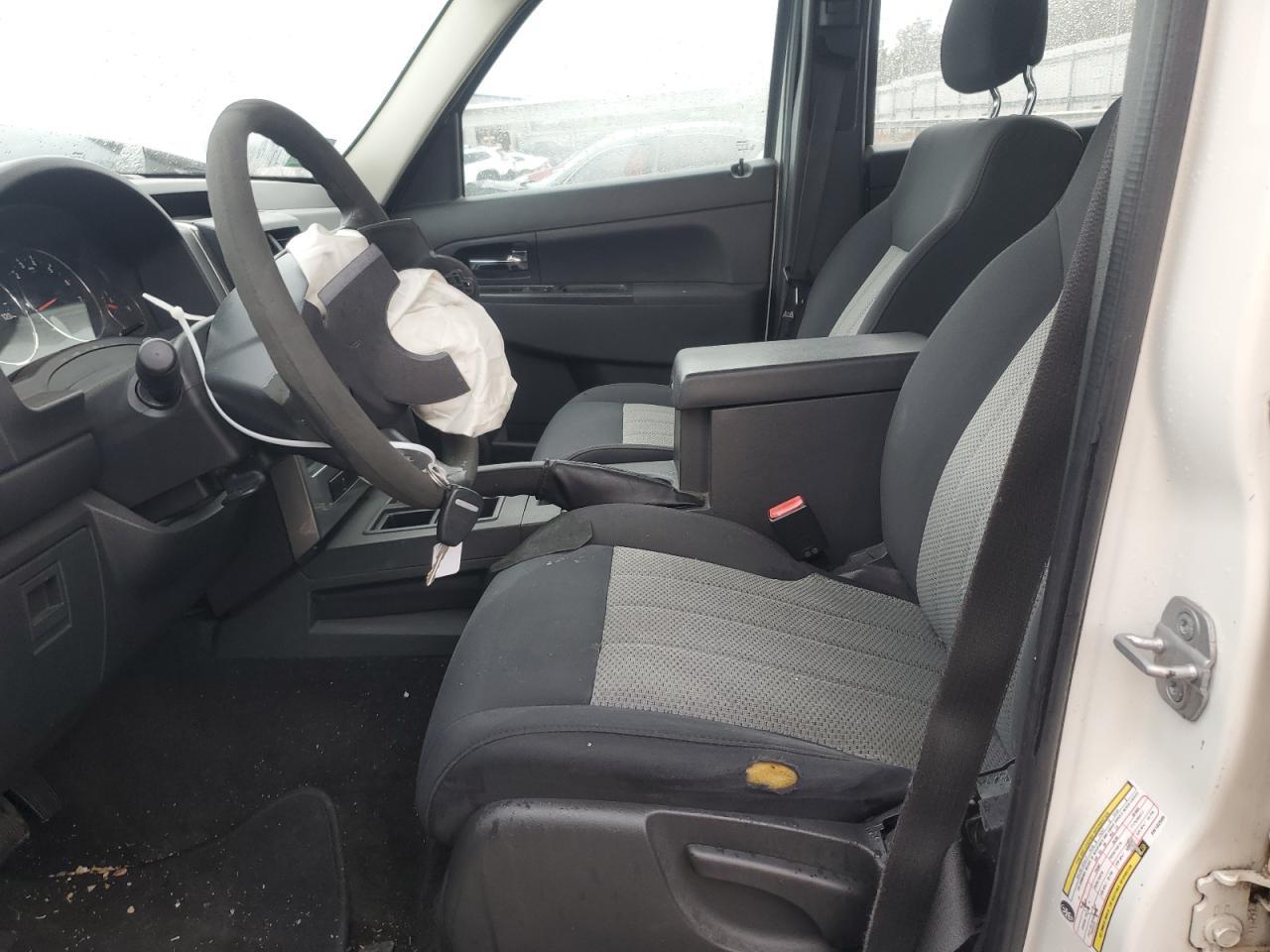 2010 JEEP LIBERTY SP - Image 7