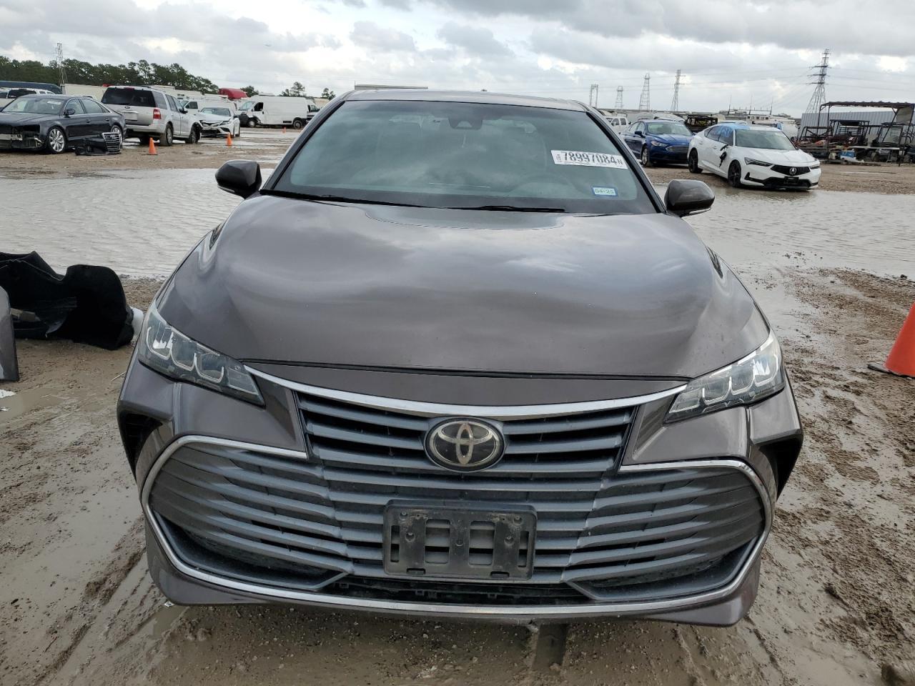 2019 TOYOTA AVALON XLE - Image 5