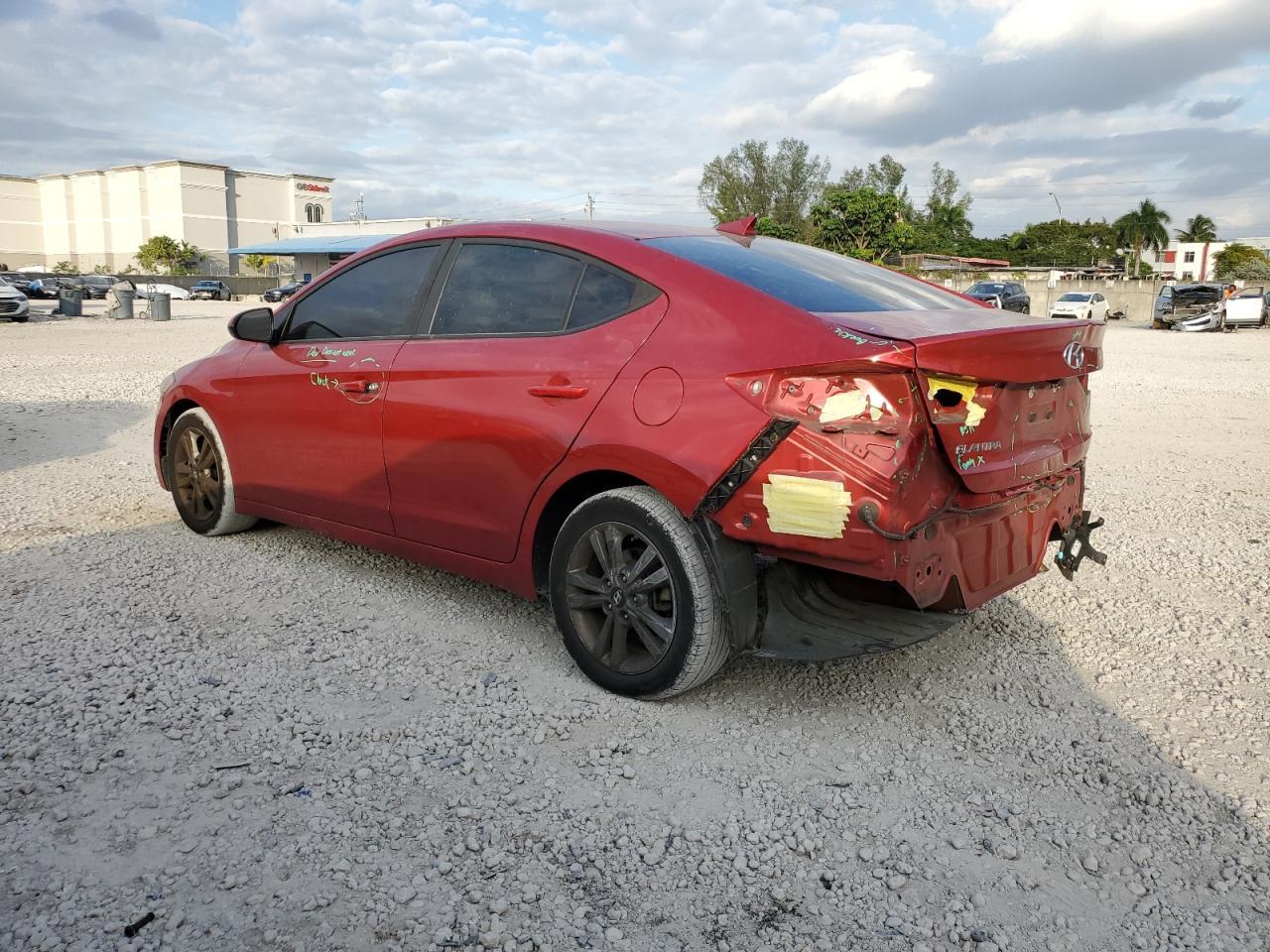 2018 HYUNDAI ELANTRA SE - Фото 2