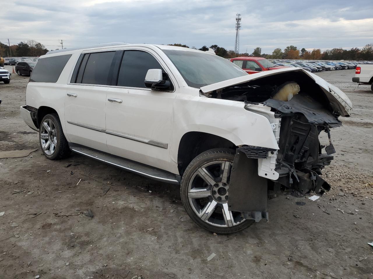 2017 CADILLAC ESCALADE E - Image 4