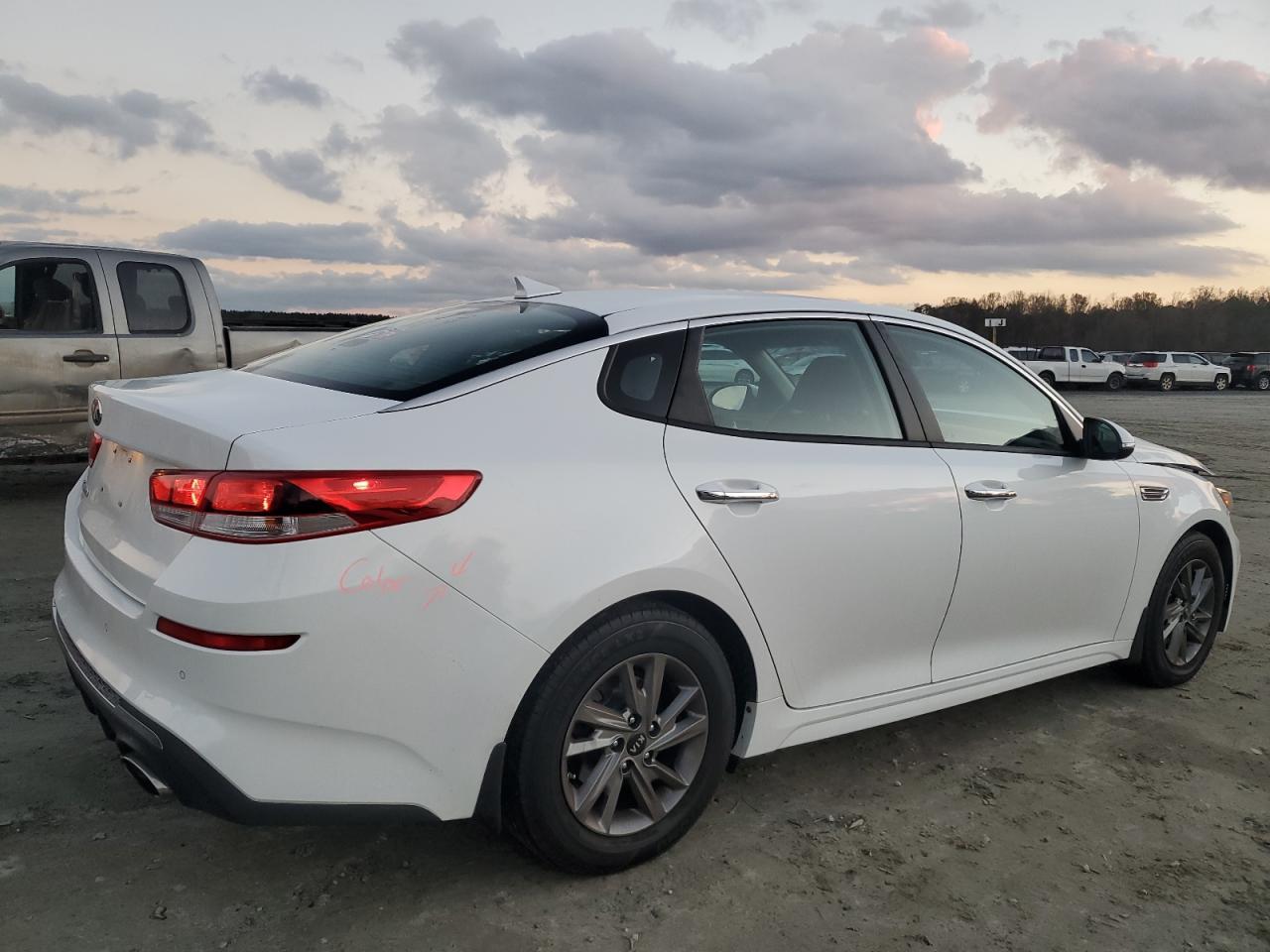 2019 KIA OPTIMA LX - Фото 3