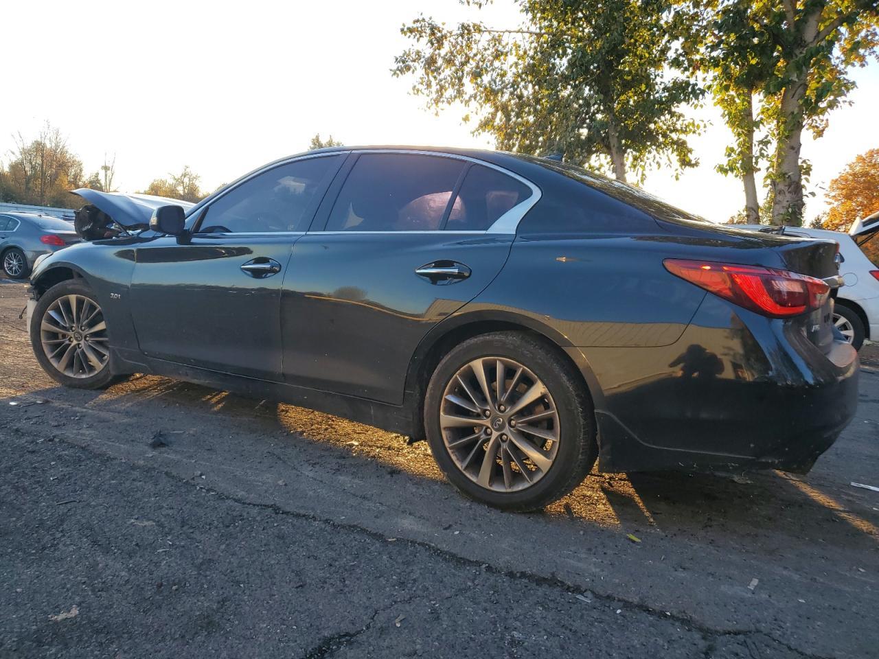 2018 INFINITI Q50 LUXE - Фото 2