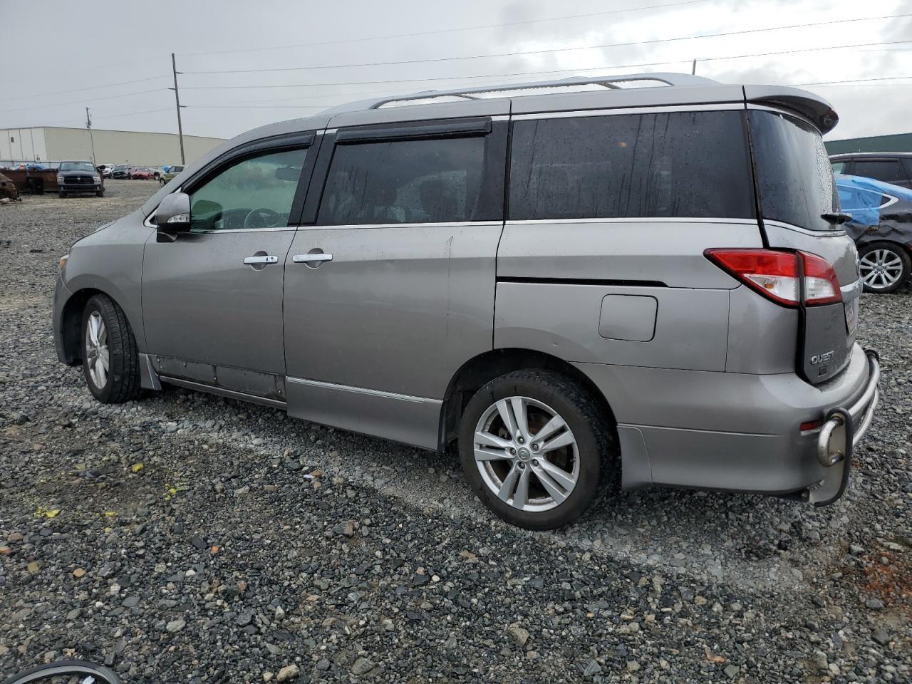 2011 NISSAN QUEST S - Фото 2