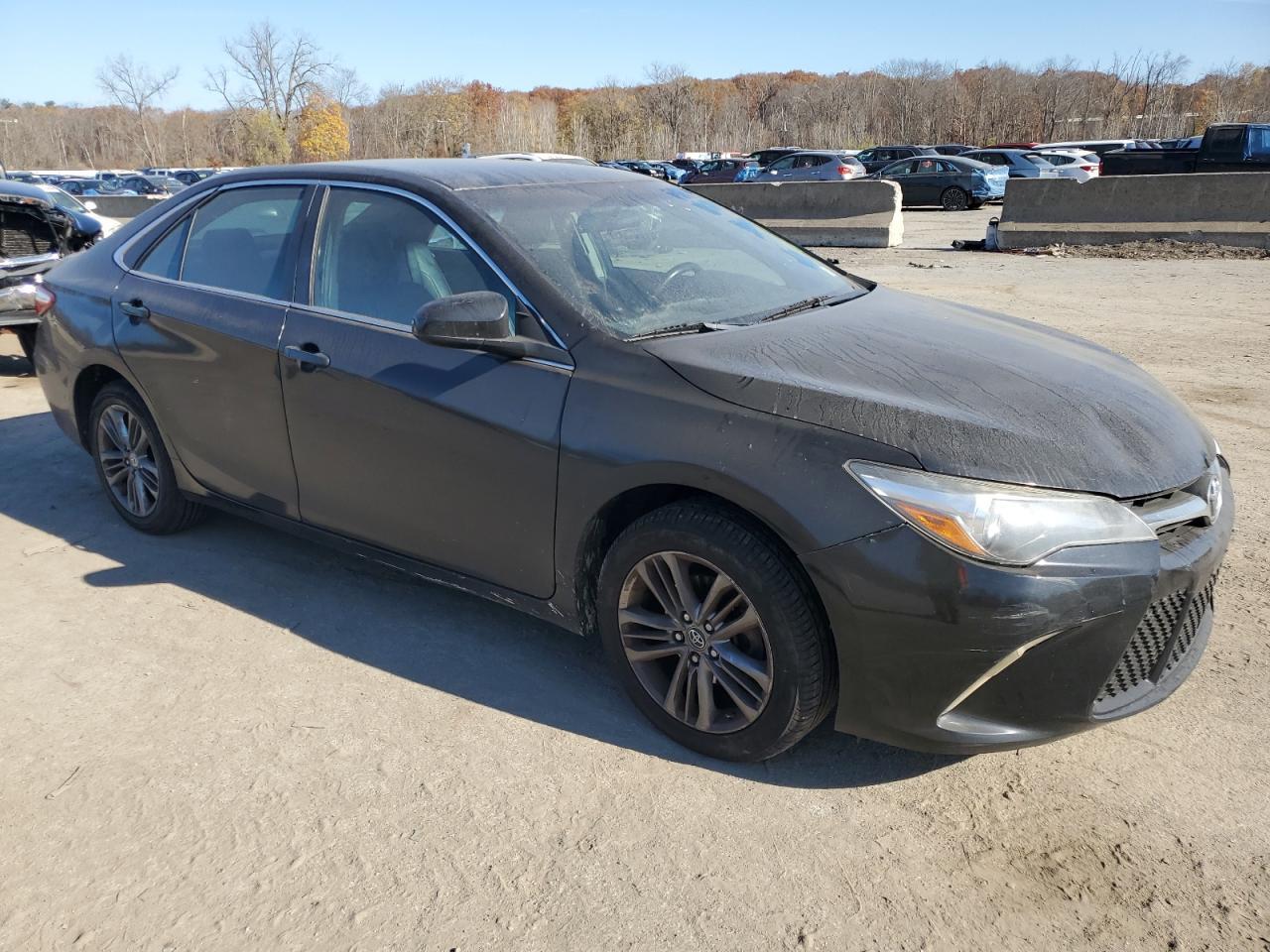 2017 TOYOTA CAMRY LE - Image 4